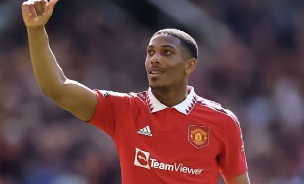 伦西亚之间 伦西亚之间